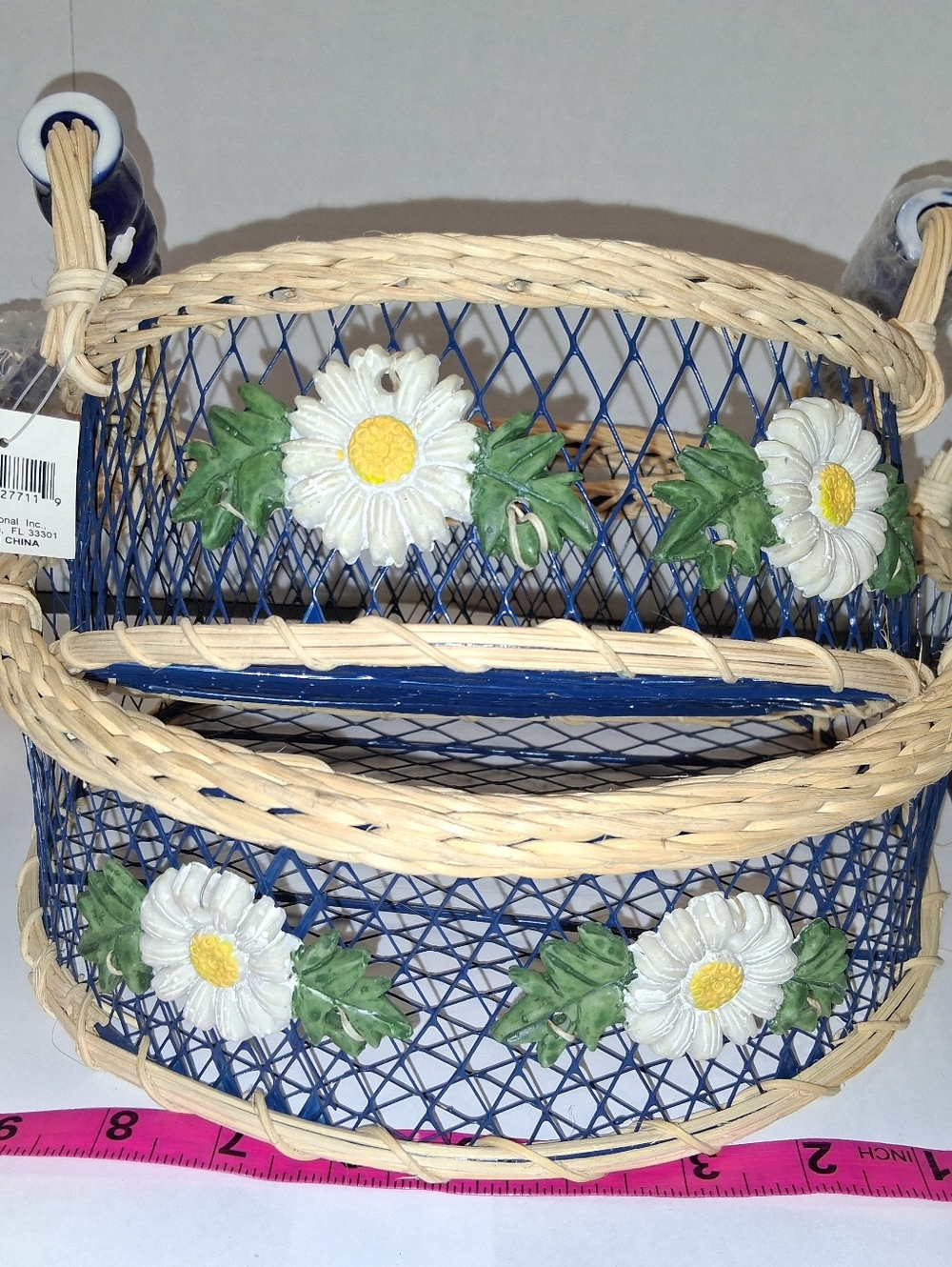 Two Blue Wicker Baskets with Daisy Accents - Picture 5 of 8